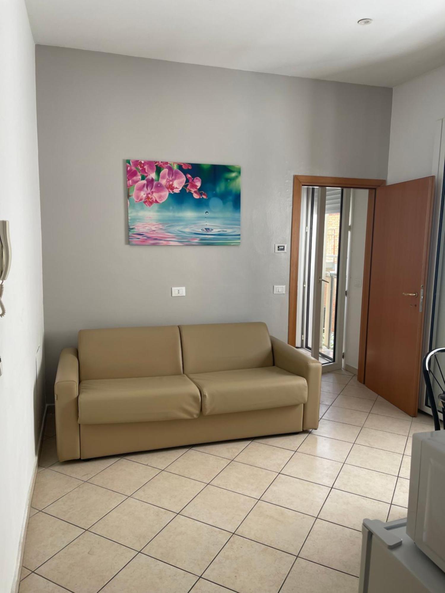 Residence Siesta Rimini Bagian luar foto