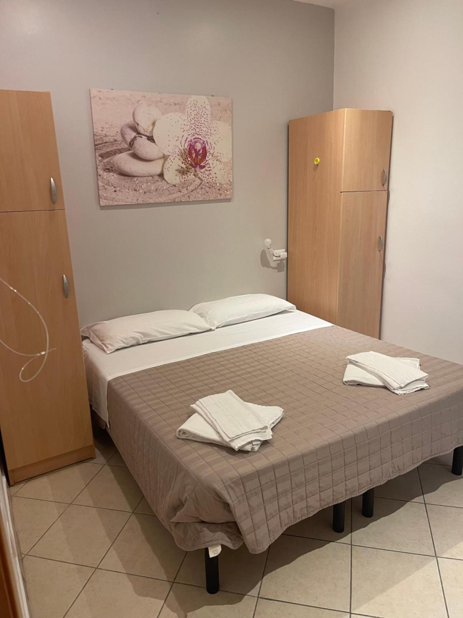 Residence Siesta Rimini Bagian luar foto